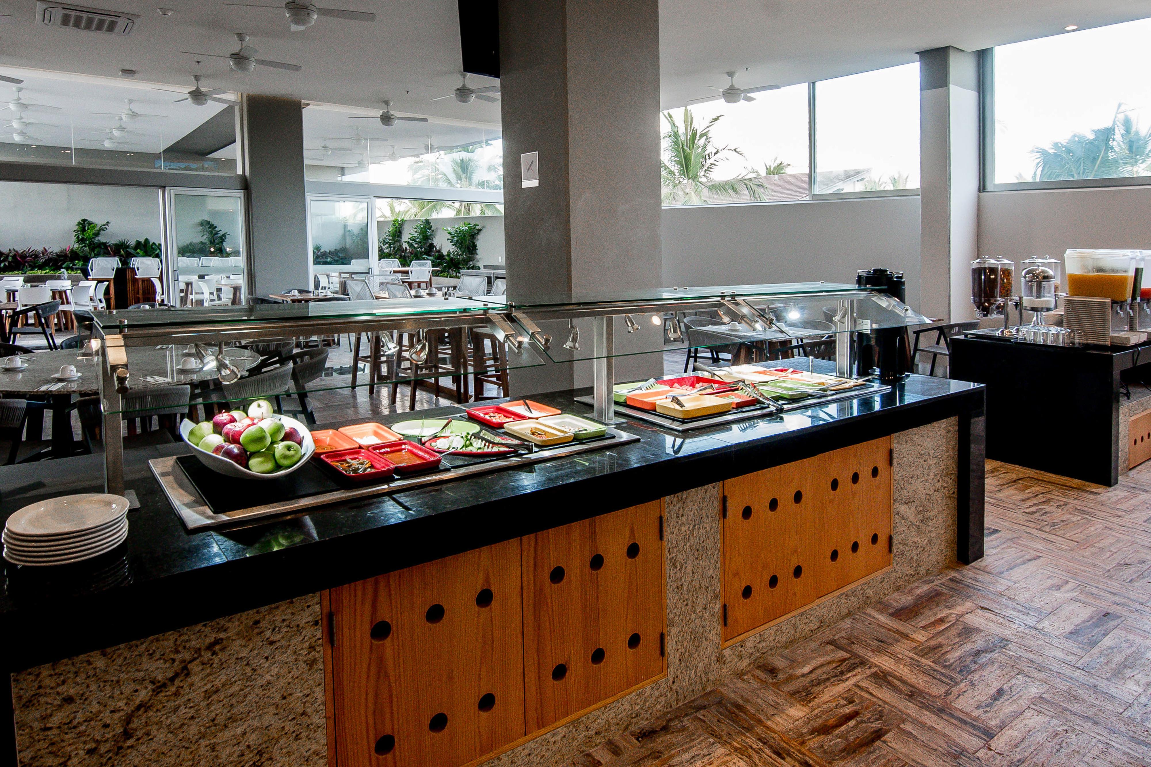 Hotel Mio Vallarta Unique & Different- Adults Only Пуерто-Вальярта Екстер'єр фото A buffet at a hotel