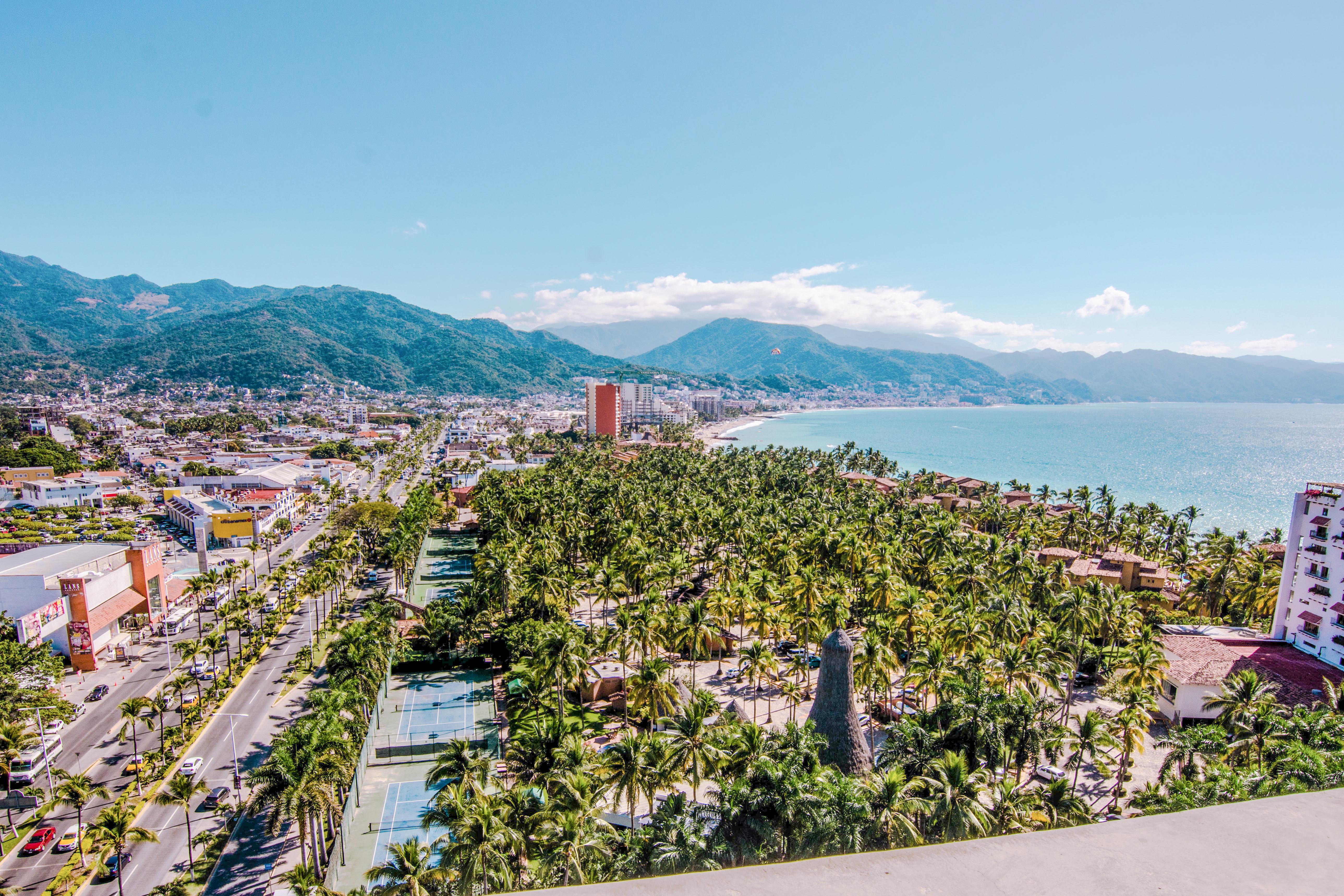 Hotel Mio Vallarta Unique & Different- Adults Only Пуерто-Вальярта Екстер'єр фото La Paz skyline
